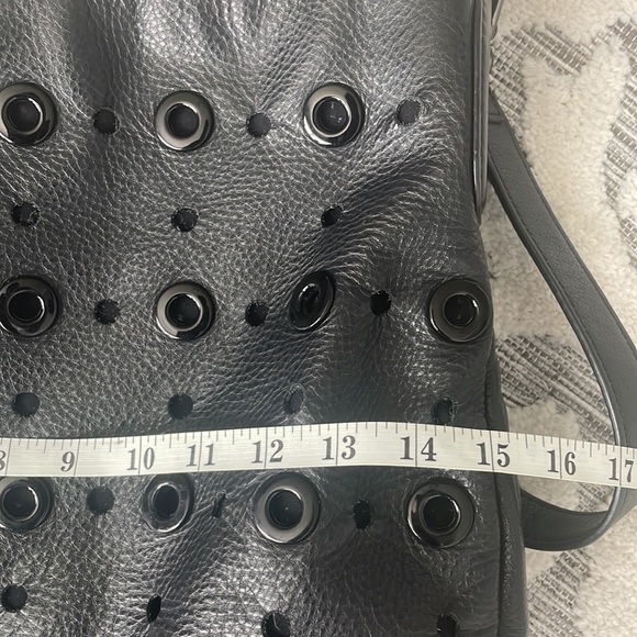 EUC Marc jacobs grommet hillier hobo bag - Picture 11 of 13